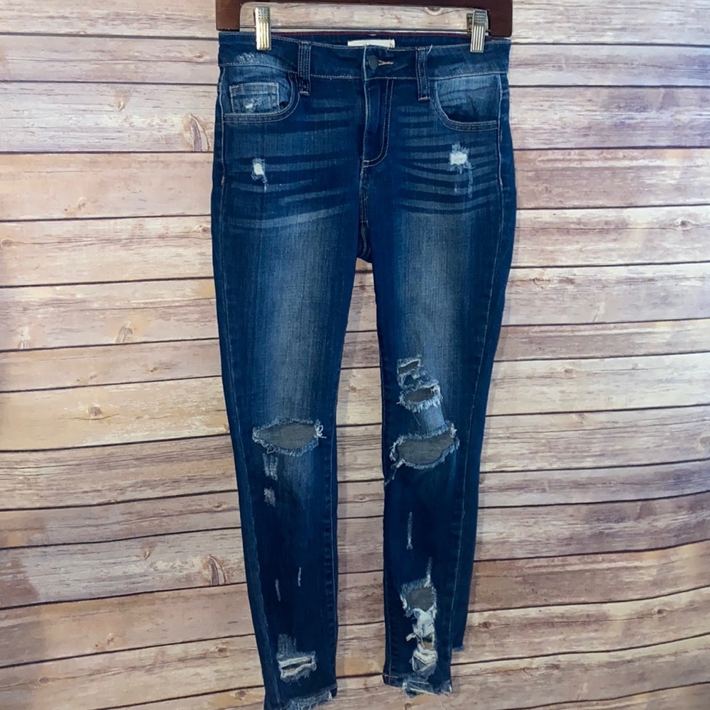 🎈Sale🎈Cello Factory Cropped Distressed Jeans Size 0